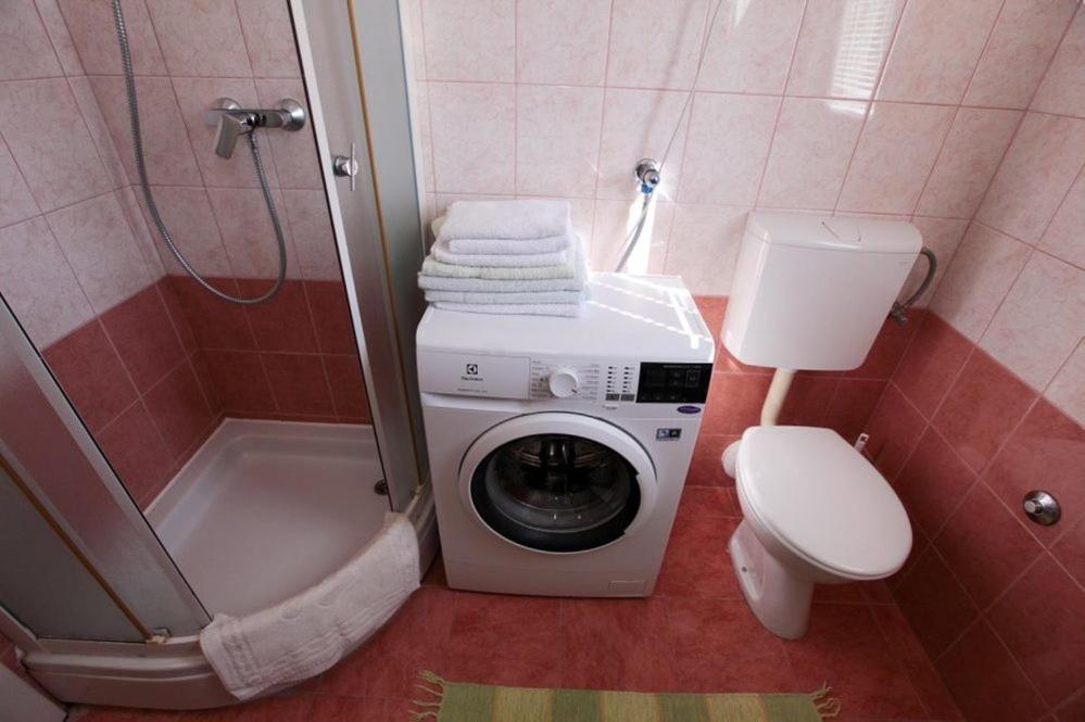 Apartments Luka روغوزنيكا المظهر الخارجي الصورة