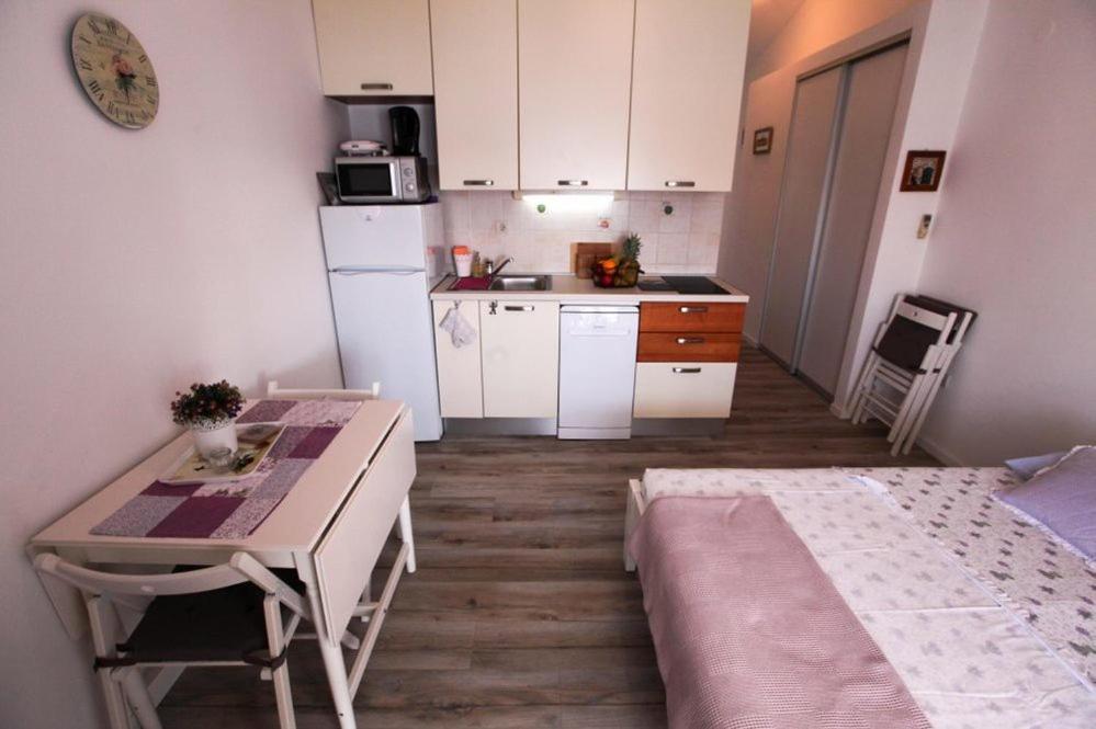Apartments Luka روغوزنيكا المظهر الخارجي الصورة